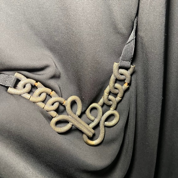 Women's BCBGMAXAZRIA One sleeve dress with belt Size XXS - Picture 3 of 5